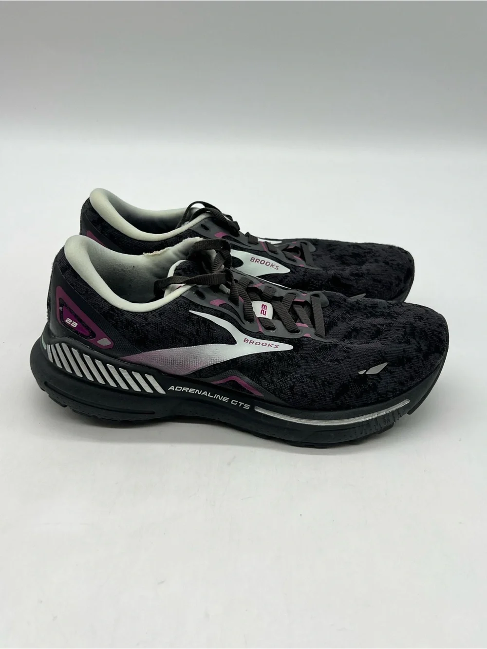 Brooks Adrenaline GTS 23 Womens Size 8 Running Shoes Sneakers 1203811D072